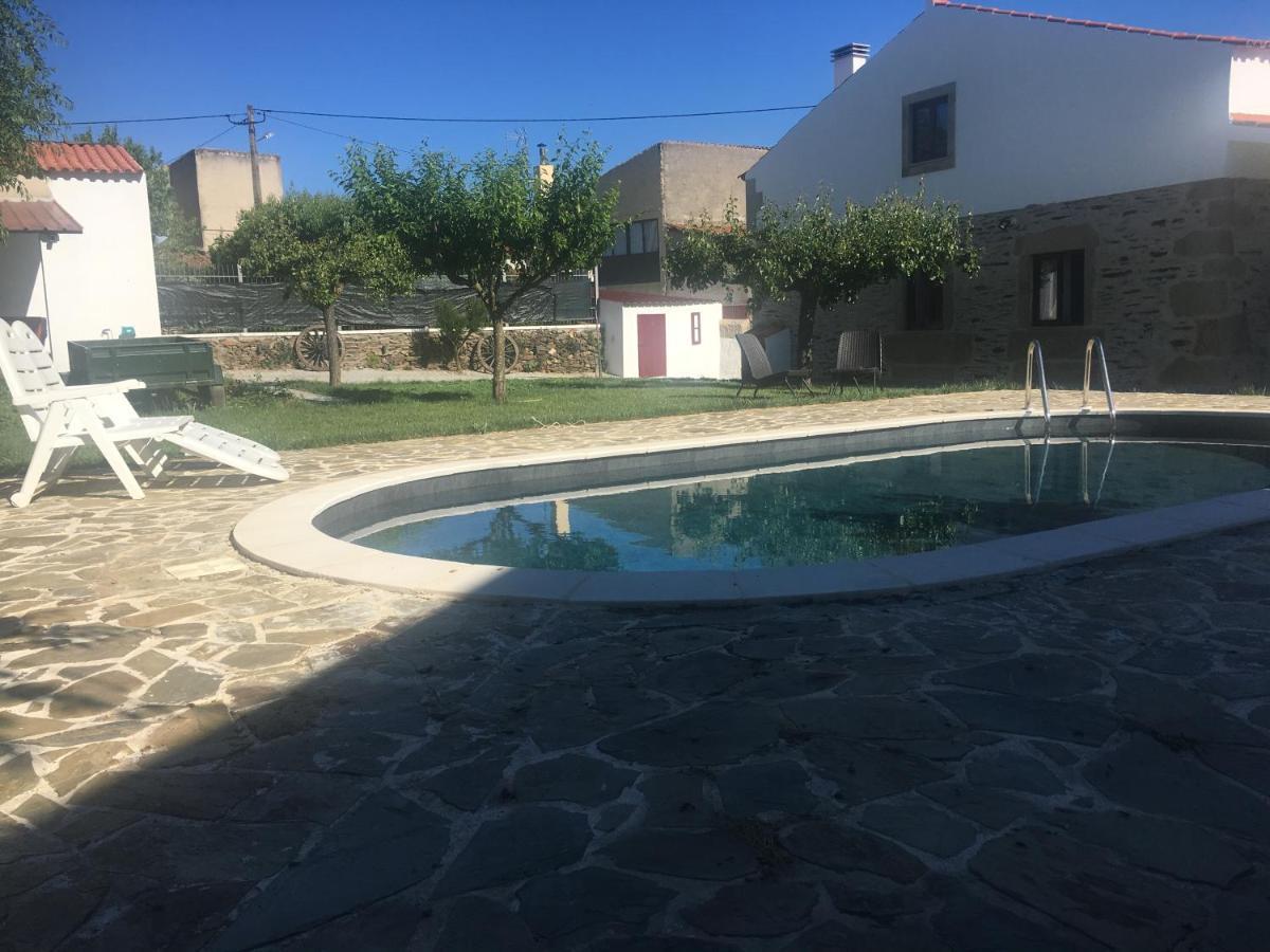 Casadaldeiadalmofala Exterior photo